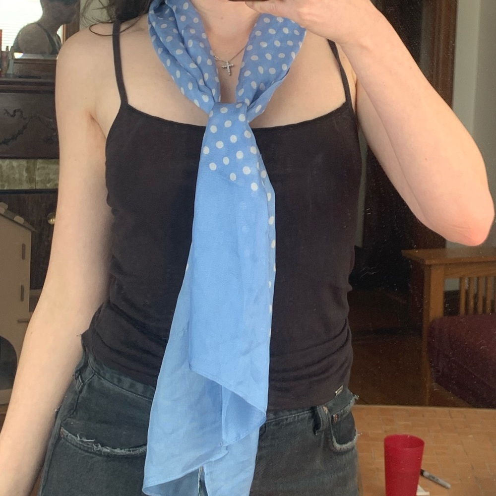 NWT Lauren Ralph Lauren 100% Silk periwinkle blue polka dot scarf